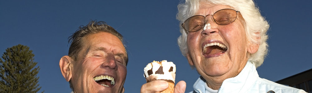 hilarious-very-old-people-eat-the-wrong-food-living-well-daily