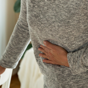woman-with-stomach-pain