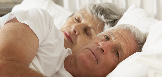 couple-in-bed